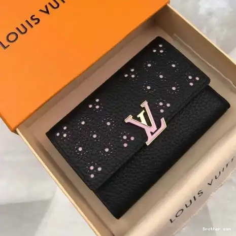 LV 207B570005 Bags 0823